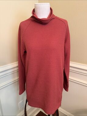 Cozy Waffle Knit Rust Color Turtleneck Acrylic Tunic Length Top with Zippers